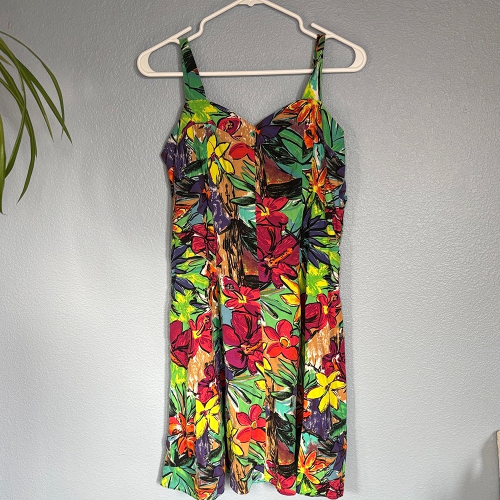 TORI RICHARD HONOLULU Vintage Tropical floral sun dress with pockets.Size large.